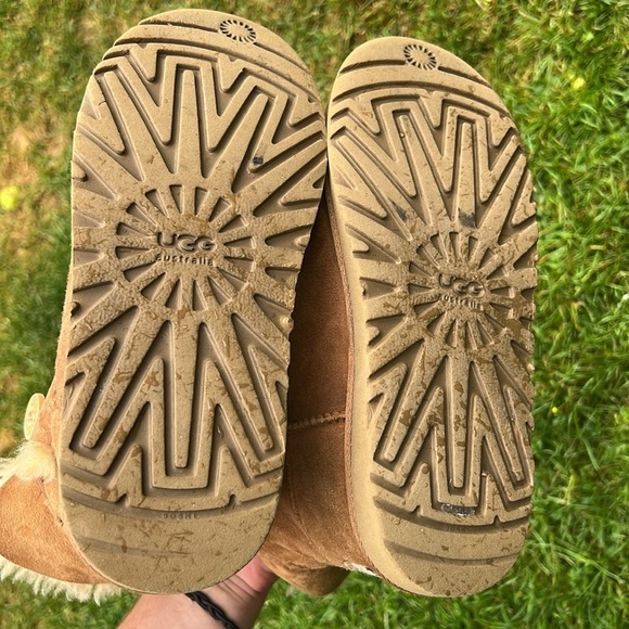 UGG SHEEPSKIN WOMENS BOOTS SIZE 5 - Picture 6 of 8